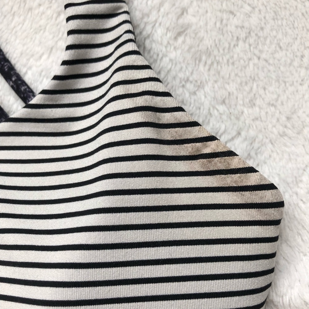 Rare lululemon Free To Be Wild Bra Size 6